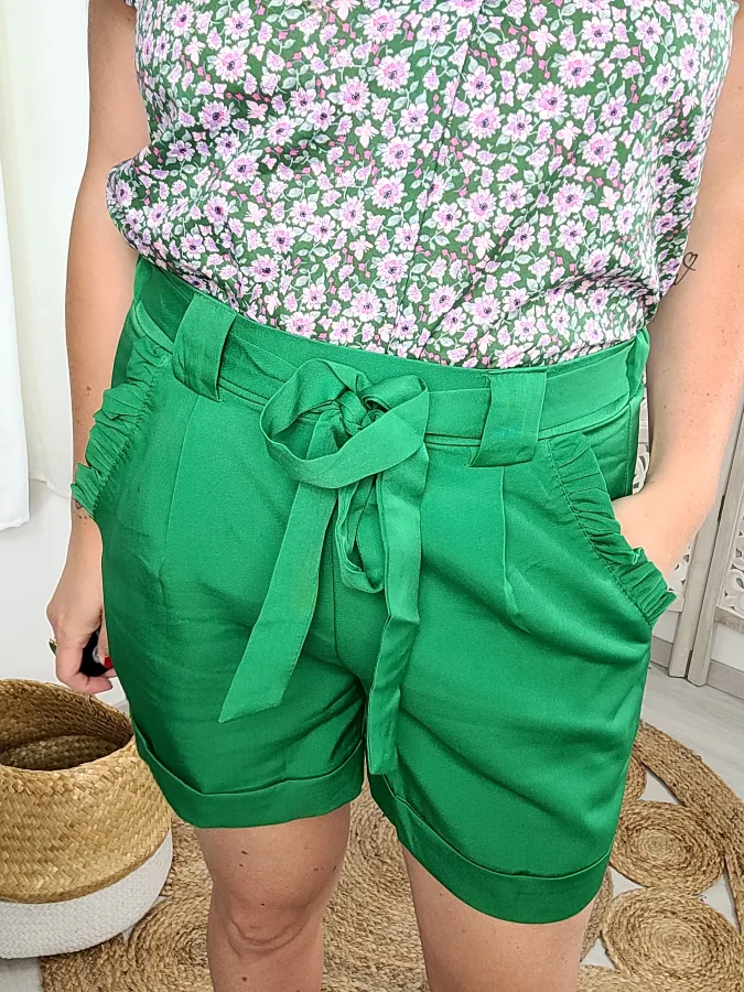 Short Agathe